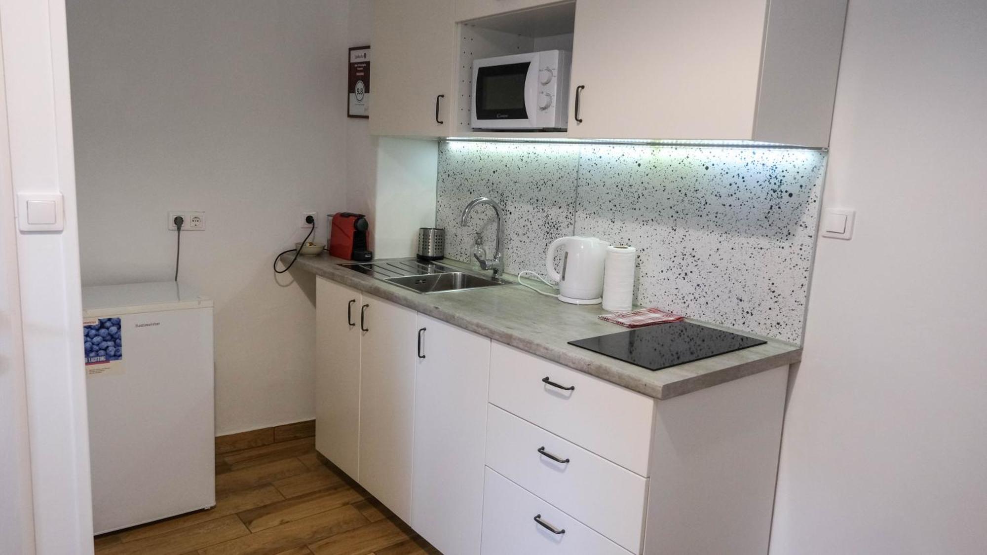 Jokai 19 Vendeghaz Apartment เวสเปรม ภายนอก รูปภาพ