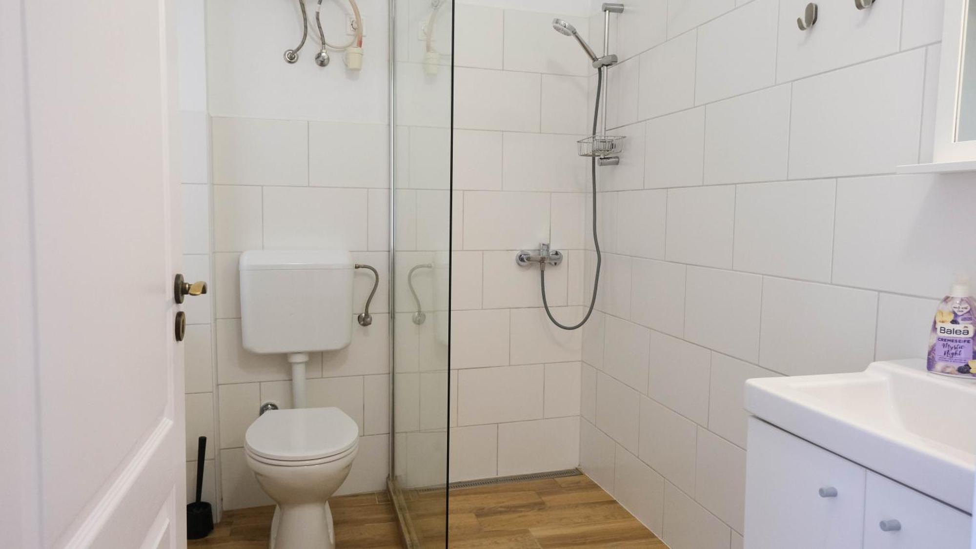 Jokai 19 Vendeghaz Apartment เวสเปรม ภายนอก รูปภาพ