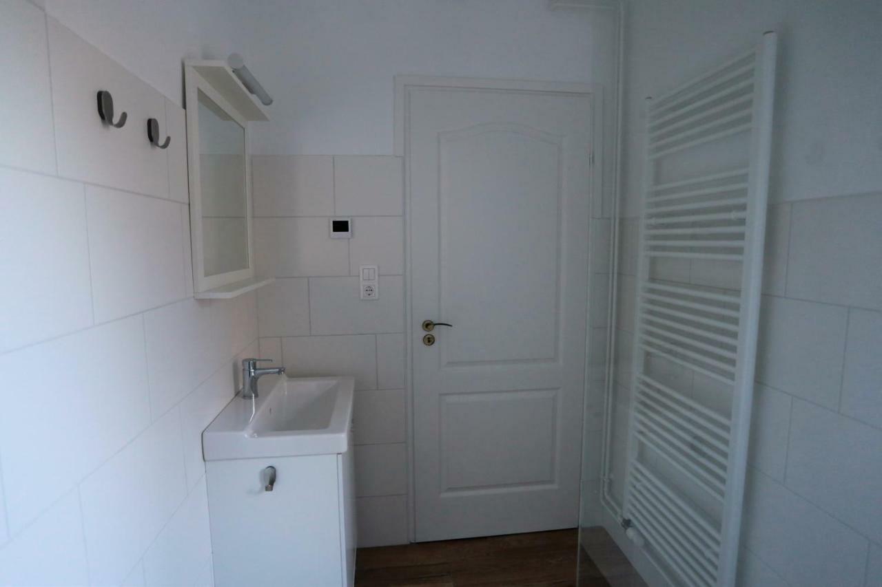Jokai 19 Vendeghaz Apartment เวสเปรม ภายนอก รูปภาพ
